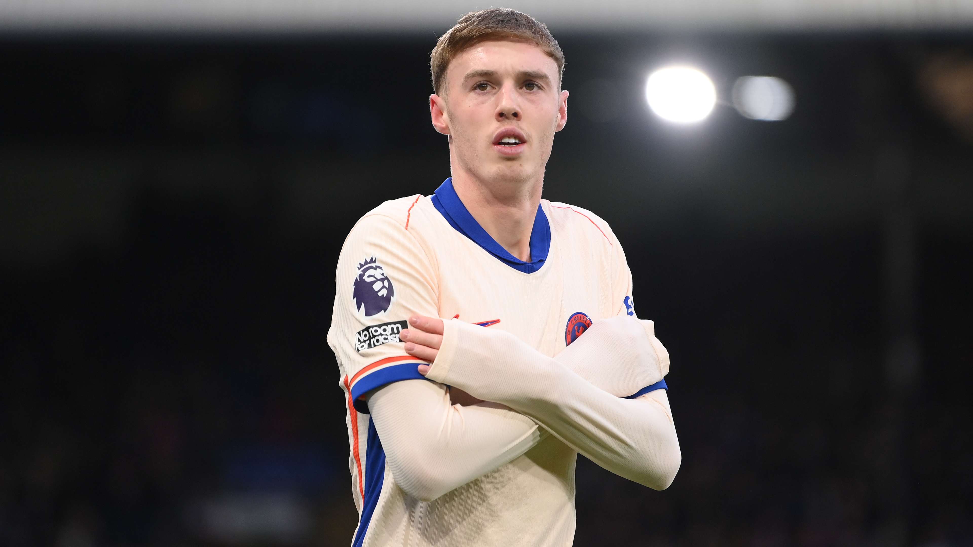 他们过于依 他们过于依